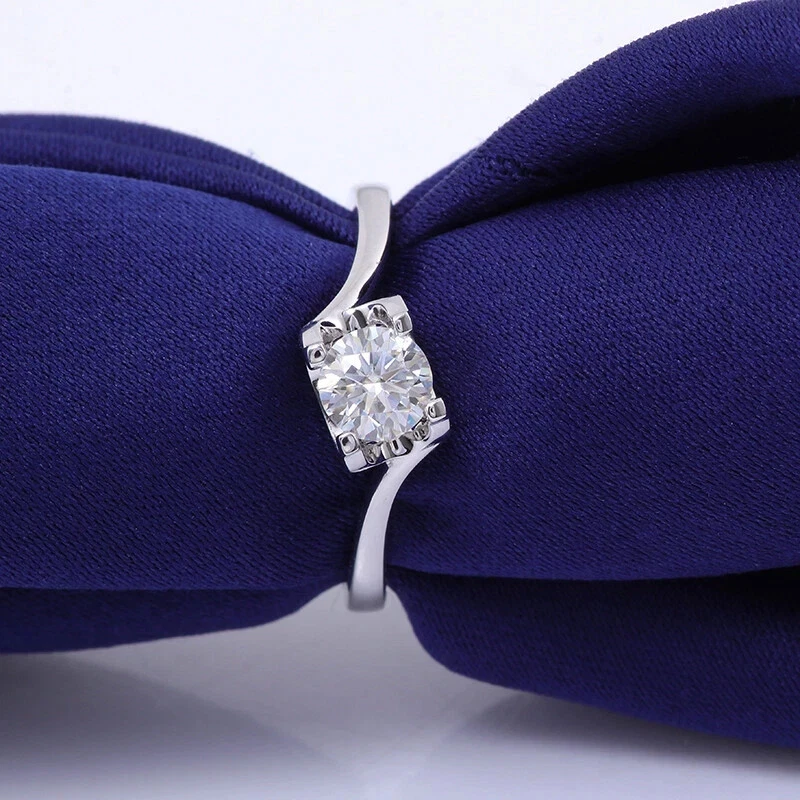 Anel de noivado de casamento folheado a ouro branco 14K com diamante solitário criado em laboratório 2 quilates - Imagem 4 de 4