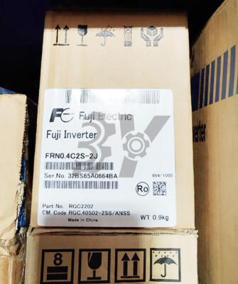 1 PCS New Fuji Inverter FRN0.4C2S-2J