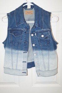 levi short denim jacket