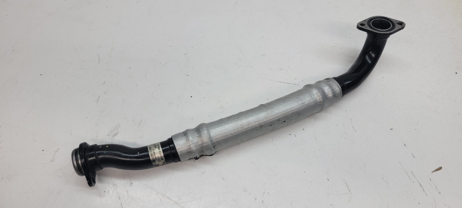 LAMBORGHINI AVENTADOR ENGINE OIL FILTER OIL PIPE HOSE LINE OEM 470115688A 