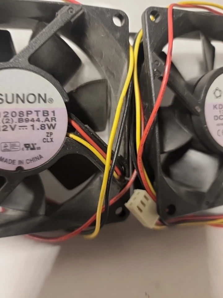 Lot Of 3x SUNON KD1208PTB1 80*80*25MM DC12V 1.8W 8CM 3Pin Cooling Fan 👍 - Image 3 of 4
