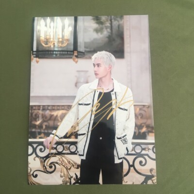 WANG YIBO YI BO PHOTO CARD PICTURE SIGNED AUTOGRAPHED CHINESE 4*6