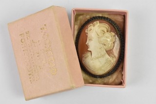 Vintage Cameo Brooch Oval Victorian Style Peach White Antique Jewellery