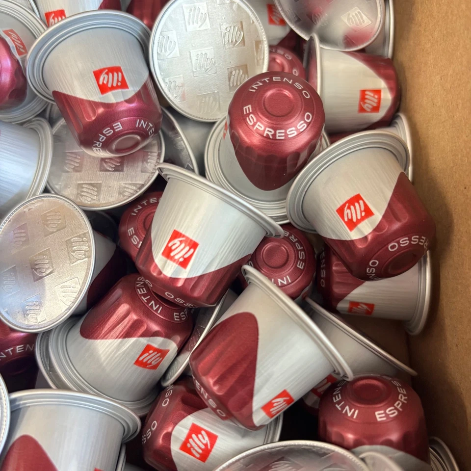 Cápsulas de café espresso tostadas en negrita illy INTENSO, originales Nespresso, 100 unidades, SUELTAS/A GRANEL Foto 2 de 3