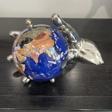 Alexander Kalifano World in your hand Globe Silver and Deep Blue
