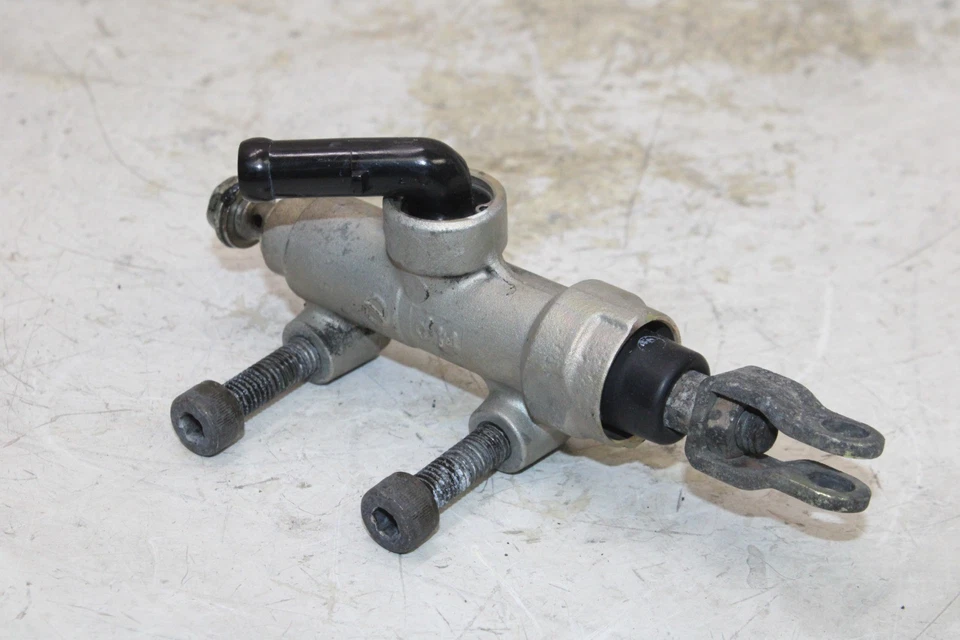 87-03 KAWASAKI VOYAGER XII OEM REAR BACK BRAKE MASTER CYLINDER - Image 3 of 4