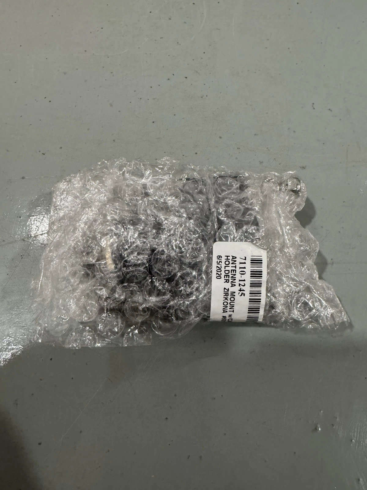 Leica 854615 GPS Antenna Carrier for Safety Railings Brand New 3