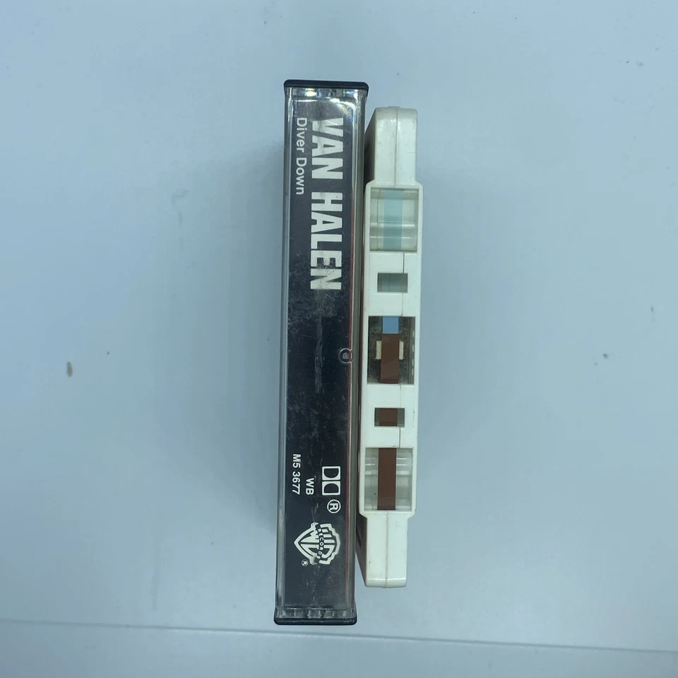 VAN HALEN - USA CASSETTE TAPE - DIVER DOWN - Image 4 of 4
