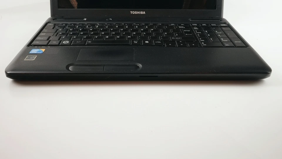 Cheap Toshiba Laptop BIG 15.6" Screen Intel Core i3 128GB SSD Win10 Computer PC - Image 2 of 4