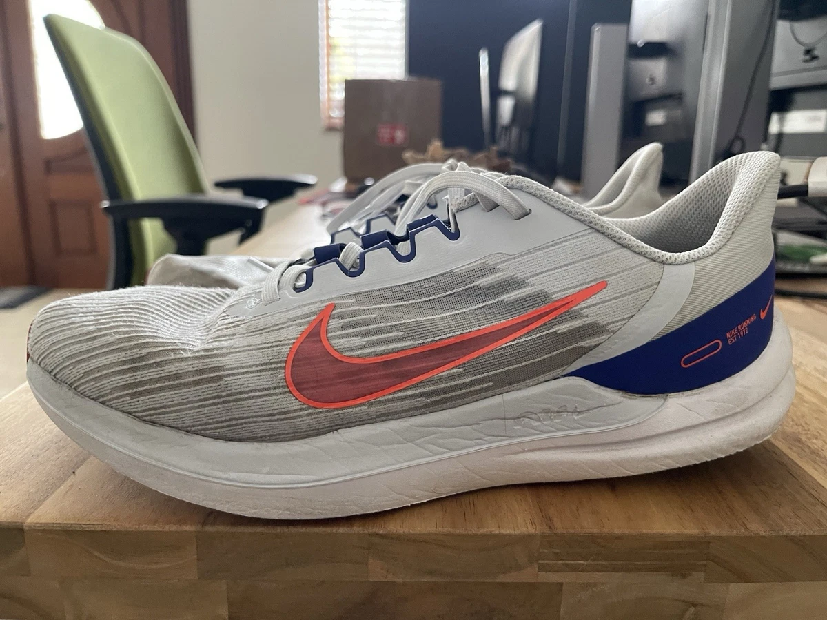 Nike Air Winflo 9 White Racer Blue Crimson for Sale  display picture 2