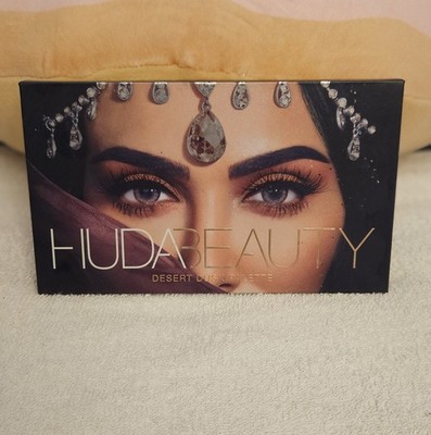 HUDA BEAUTY Desert Dusk Eyeshadow Palette 18 Shades 