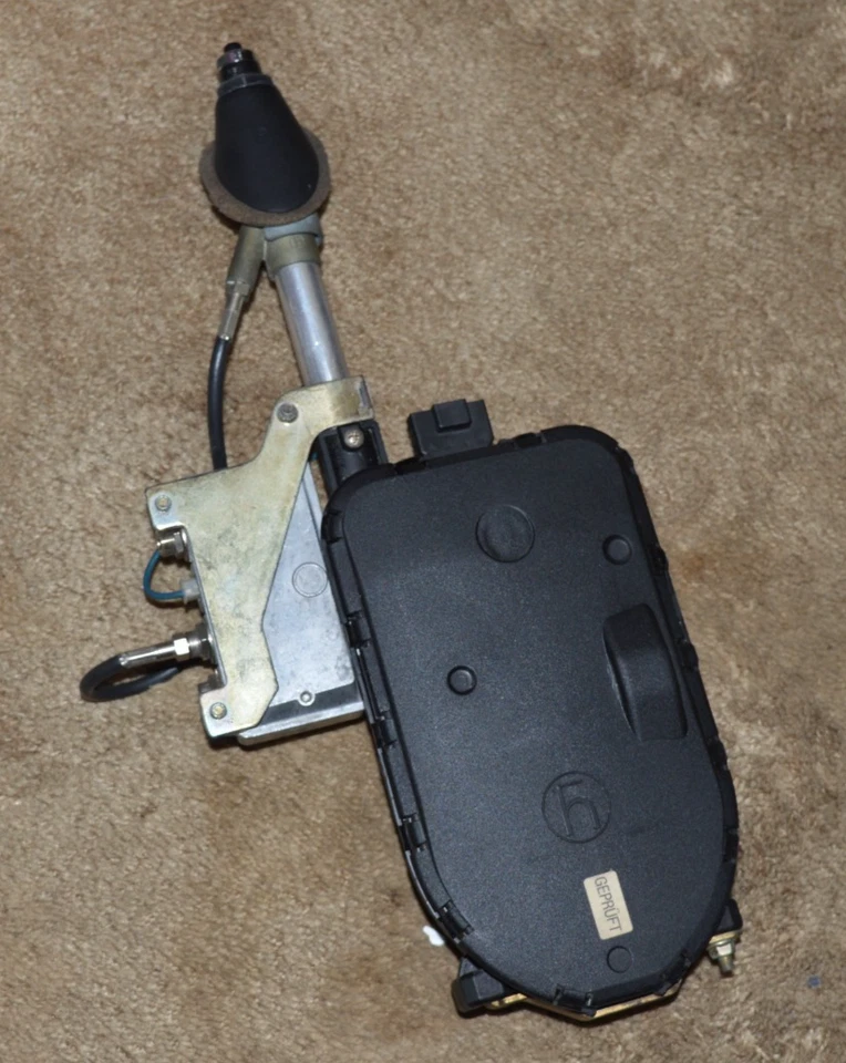 REMANUFACTURED 90-94 Mercedes R129 DL500 HIRSCHMANN Power Anternna 1298201775 - Image 2 of 4