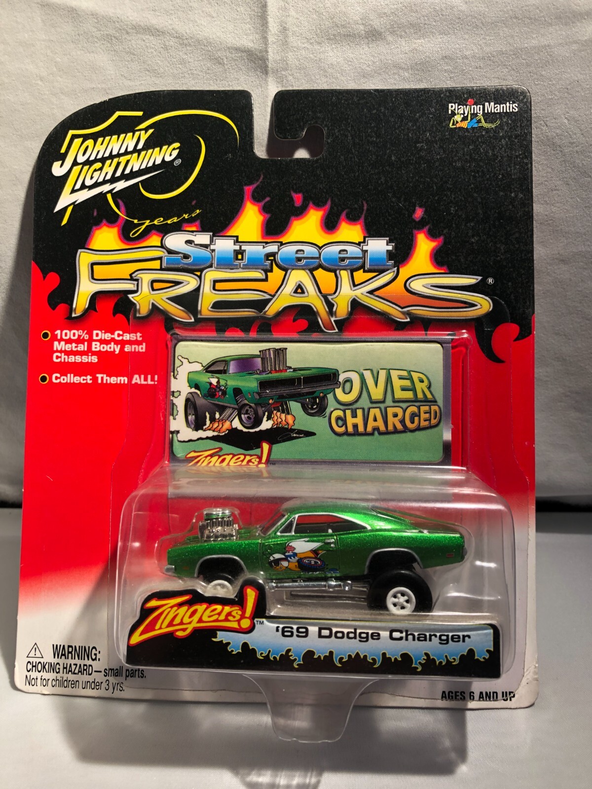 Johnny Lightning Zingers 69 Dodge Charger White Wheels Real Rubber