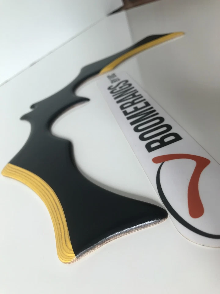 Batman Batarang OG Boomerang Bumerangue Artesanal Por Vic REALMENTE RETORNA! - Imagem 4 de 4