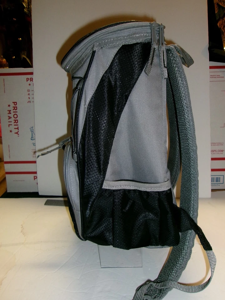 NEW w/o Tags Picnic Time PTX NFL Backpack Cooler - New York Giants - Image 2 of 4