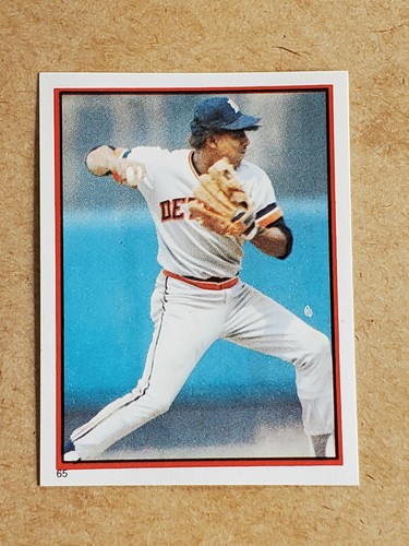 1983 TOPPS BASEBALL STICKERS YOU PICK FREE SHIPPING 50% OFF 2 OR MORE - Picture 84 of 475