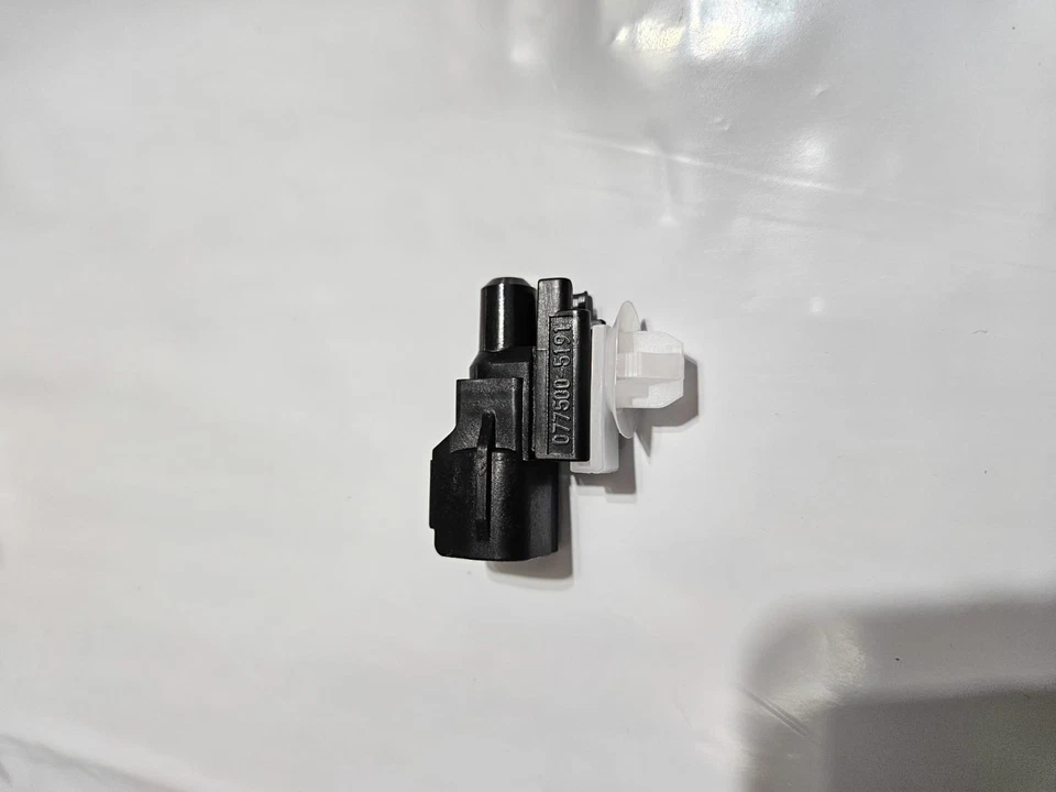 SENSOR DE TEMPERATURA DEL AIRE AMBIENTE EXTERIOR ORIGINAL TOYOTA 88790-22131 Foto 2 de 4