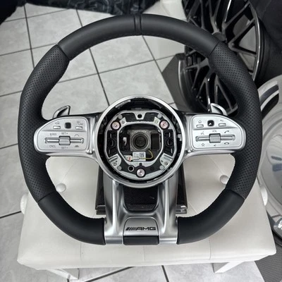 OEM Mercedes AMG Lenkrad A0004604709 Beheizt 443+266 G63 S63 Gls63 E63 Gle63 E63 - Bild 1 von 4