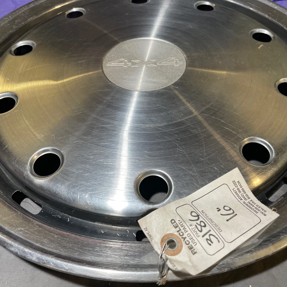 Tapacubos cubierta rueda Chevrolet GMC Truck Suburban 1500 2500 3500 4x4 4x4 16" OEM 1 Foto 3 de 4