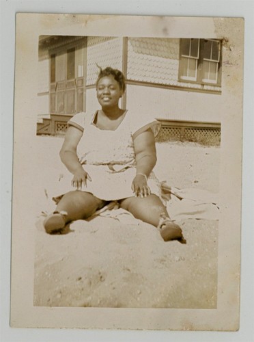Thick Chunky African American Female Pinup 1940 Black Rubenesque Girl Q10067