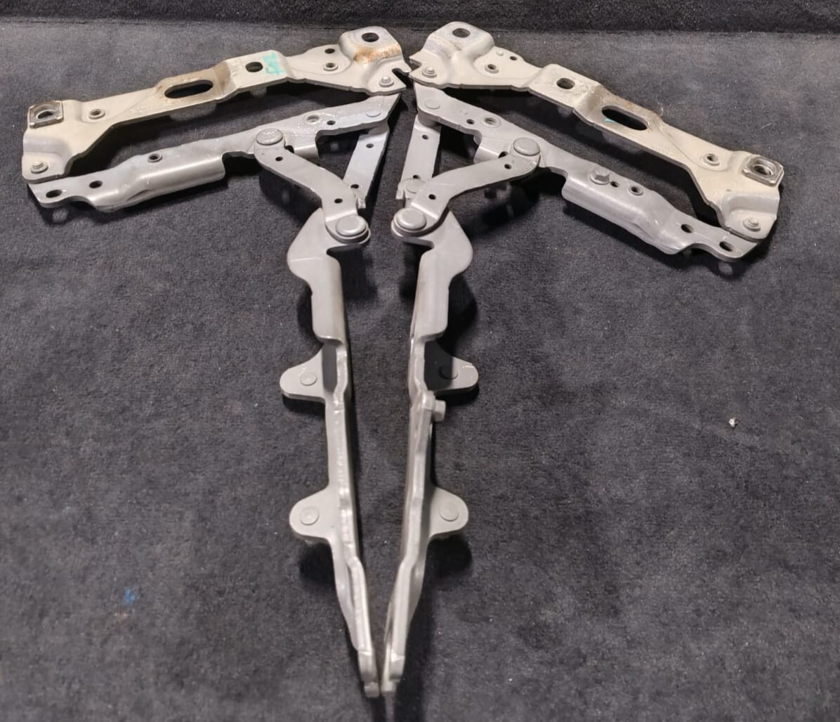 OEM BMW F01 F02 740 750 760 BONNET LEFT RIGHT SIDE HOOD HINGES SET- 7184190-89