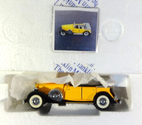 *(1) Franklin Mint 1934 Packard Convertible: World’s Great Classic Cars (1:43) - Picture 20 of 21