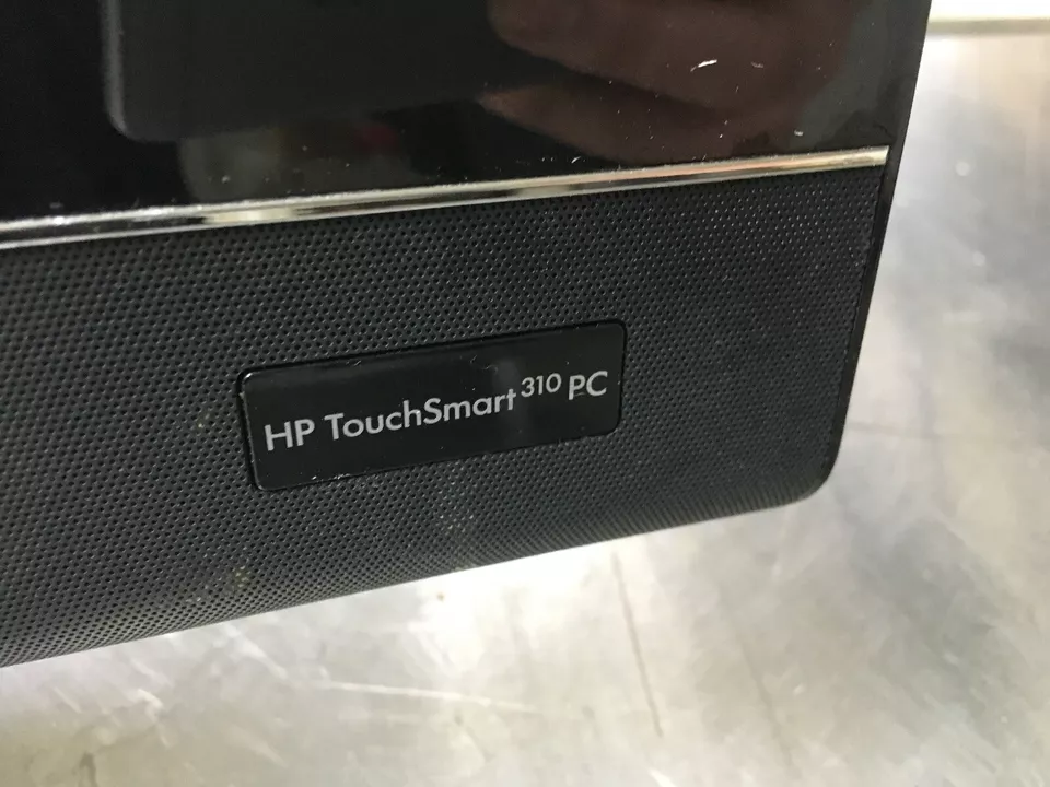 HP Touchsmart 310-1125f AIO 20in Athlon II x2 245e 2.9GHz 4GB 0HDD Boots No PSU - Image 2 of 4