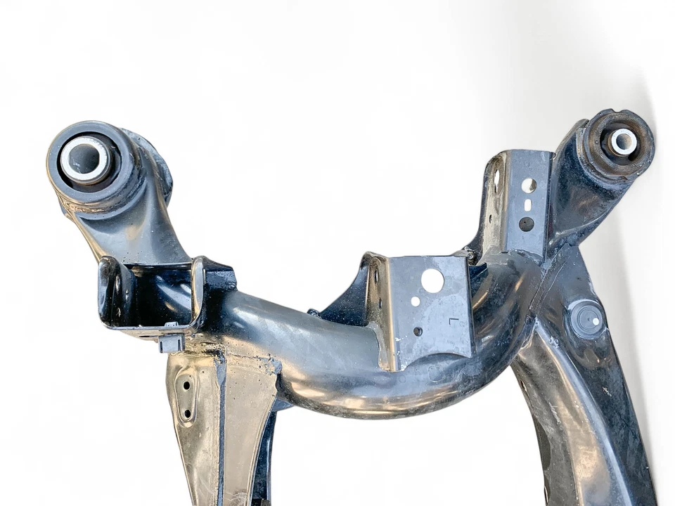 Lexus IS300 2001-2005 subchasis trasero travesaño suspensión cuna 357 +++ #A30 Foto 2 de 4