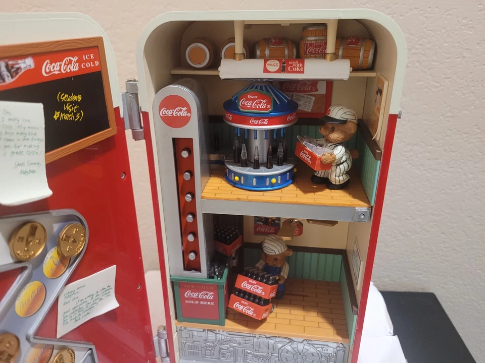 Coca Cola 10" x 5" Musical Refrigerator Lights up, Figures Move and Plays Music - Image 3 of 4