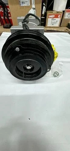 Compresor-compresor de aire acondicionado 4 estaciones 77325 Reman se adapta a 99-04 Mazda Miata Foto 3 de 4