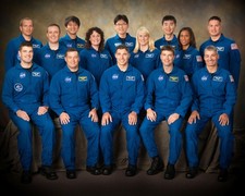 2009 NASA Astronaut Group 20 - 8x10 Photo On 8.5x11 4039