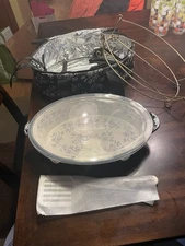 Temptations Floral Lace 3 Qt Oval Baker Dish Lid  Rack Utensil KFG-XNG-944571