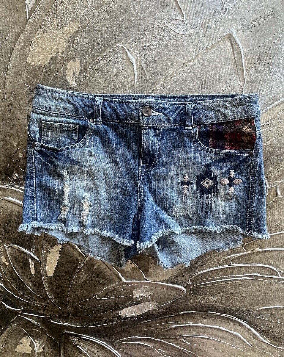 Distressed Stretch Denim Shorts With Bohemian Patterns Details