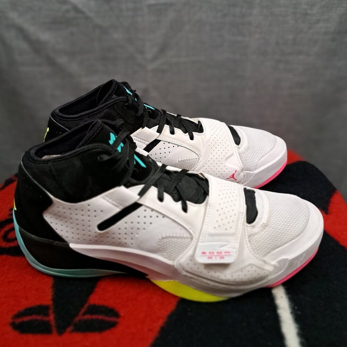 %Size 13 Nike Jordan Zion 2 White/Volt-Black-Dynamic Turquoise Men AJ8 Size 13 - Air Jordan Zion 2 Dynamic Turquoise for sale  main image 3