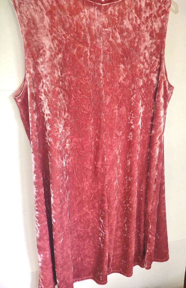 Poof New York Women’s Plus 2X Crushed Velvet Sleeveless Dress Pink Mauve Stretch - Image 4 of 4