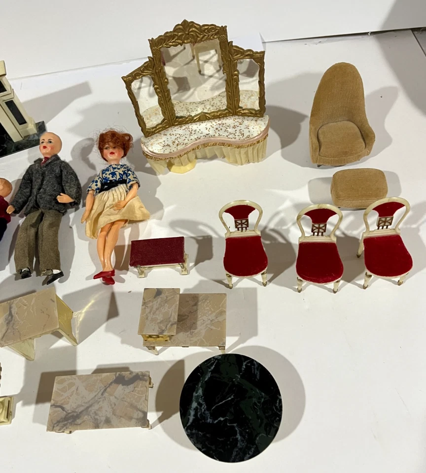 Винтажная идеальная маленькая принцесса кукольный домик мебель лот семья, стулья, стол - Изображение 3 из 3