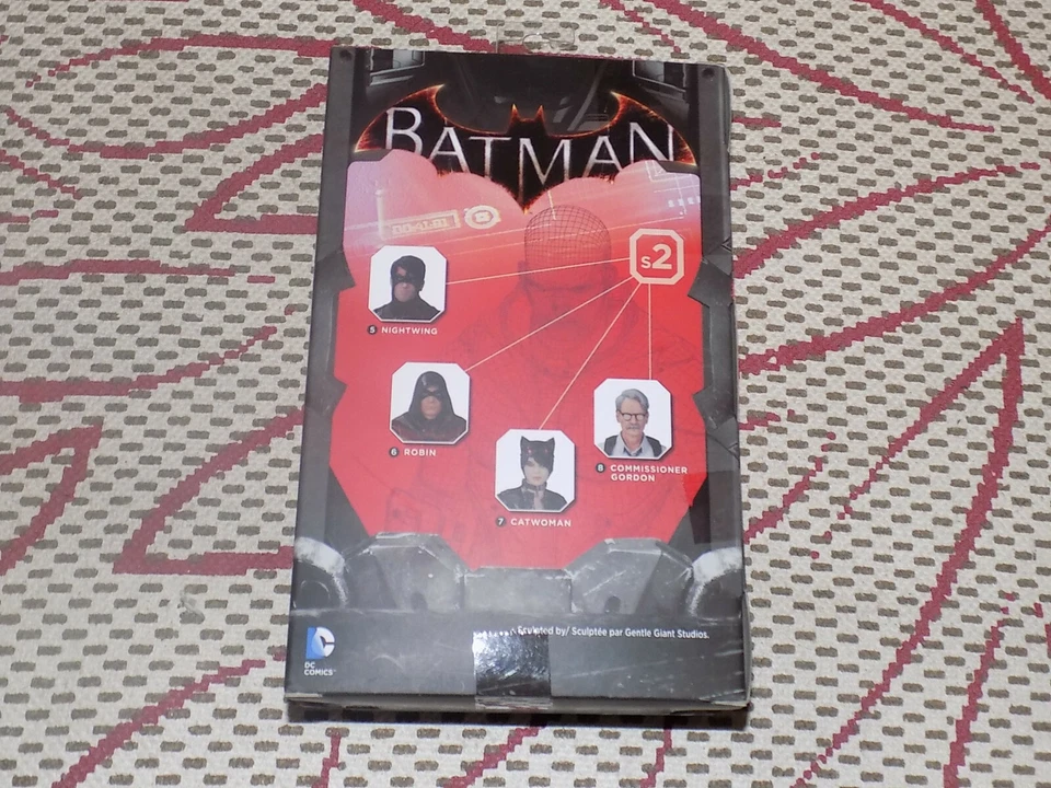 ROBIN, BATMAN ARKHAM KNIGHT FIGURE, SERIES 2 #6, NEAR MINT Foto 2 de 2