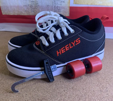 Heelys Pro 20 Black  Red Youth Size 5 Wheeled Shoes