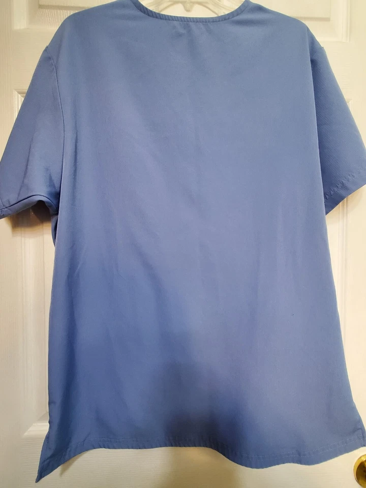 Sketchers UNISEX Scrub Top Size-M-Ceil Blue w/3 Front Pockets-Chest 22.5"/L 29" - Image 2 of 4