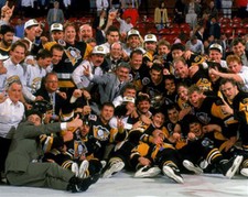 Pittsburgh Penguins Stanley Cup 1992 Celebrations 8x10 Photo