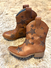 Dream Pairs Girls Cowboy Boots in Size 13 M - Brown Boot with Sparkly Stars