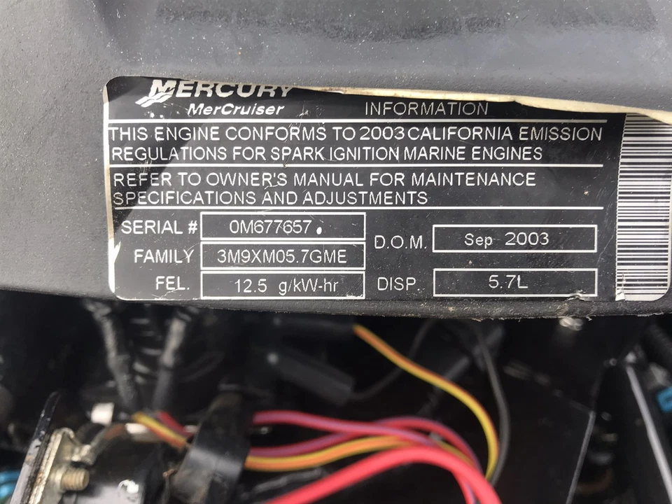 Motor marino MerCruiser 350 MAG MPI 5,7 L V8 SIN SAL listo para caer 271 horas Foto 4 de 4