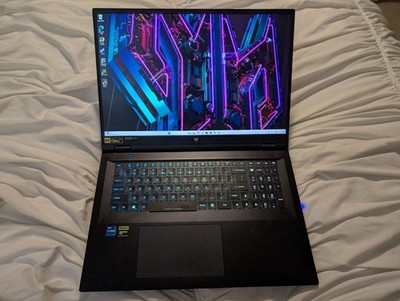 Acer Predator Helios 18 Gaming Laptop 18'' i7-13700HX 16GB 1TB SSD RTX 4060 READ