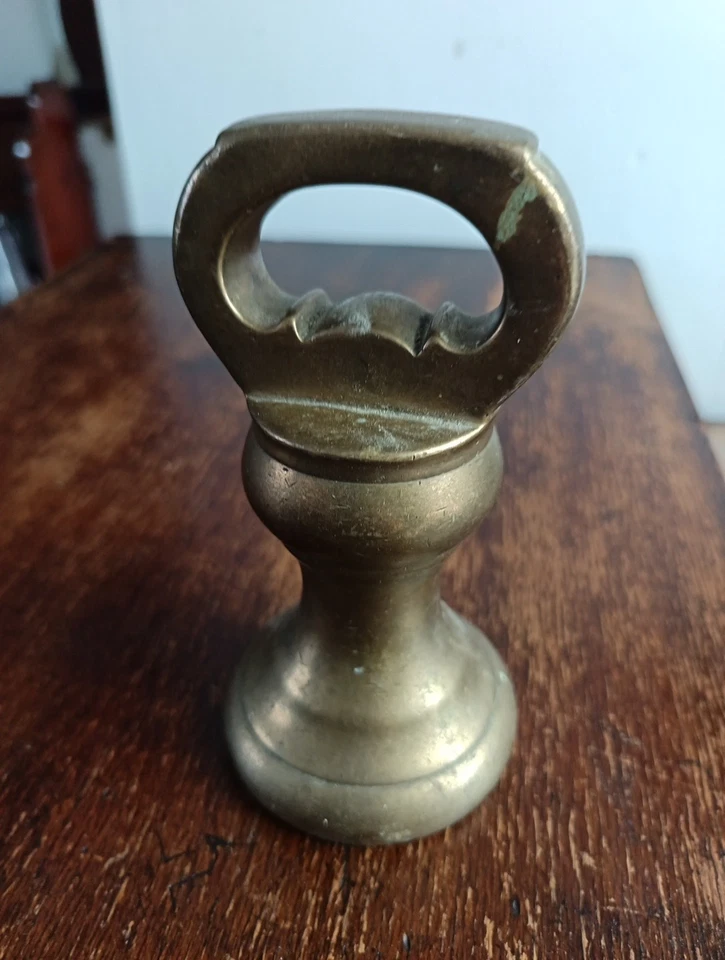 Vintage 4lb Brass Bell Shape Weight / Doorstop With Handle - Image 4 of 4