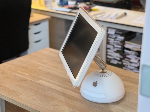 Great Condition + Working Apple iMac G4 20" 1.25GHz PowerPC Model 4,5 2003 - Picture 12 of 13