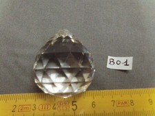 Pampille sphérique ou Boule de lustre en verre à facettes Ø 30 mm (réf BO1)