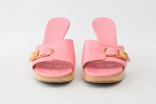 CHANEL Leather Open Toe Mules Heels 38 7 Pink Buckle CC Logo 2004 Cruise - Picture 3 of 14