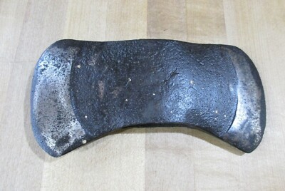 Vintage Double Bit Axe Head. Two 2 Types of Steel  unbranded 4 pounds (d5) (sh) 