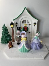 VTG Ceramic Christmas Village Carolers Hand Painted Scene Holland Mold 1970s 