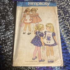 Simplicity Pattern 9731 Toddlers Dress and Ap...